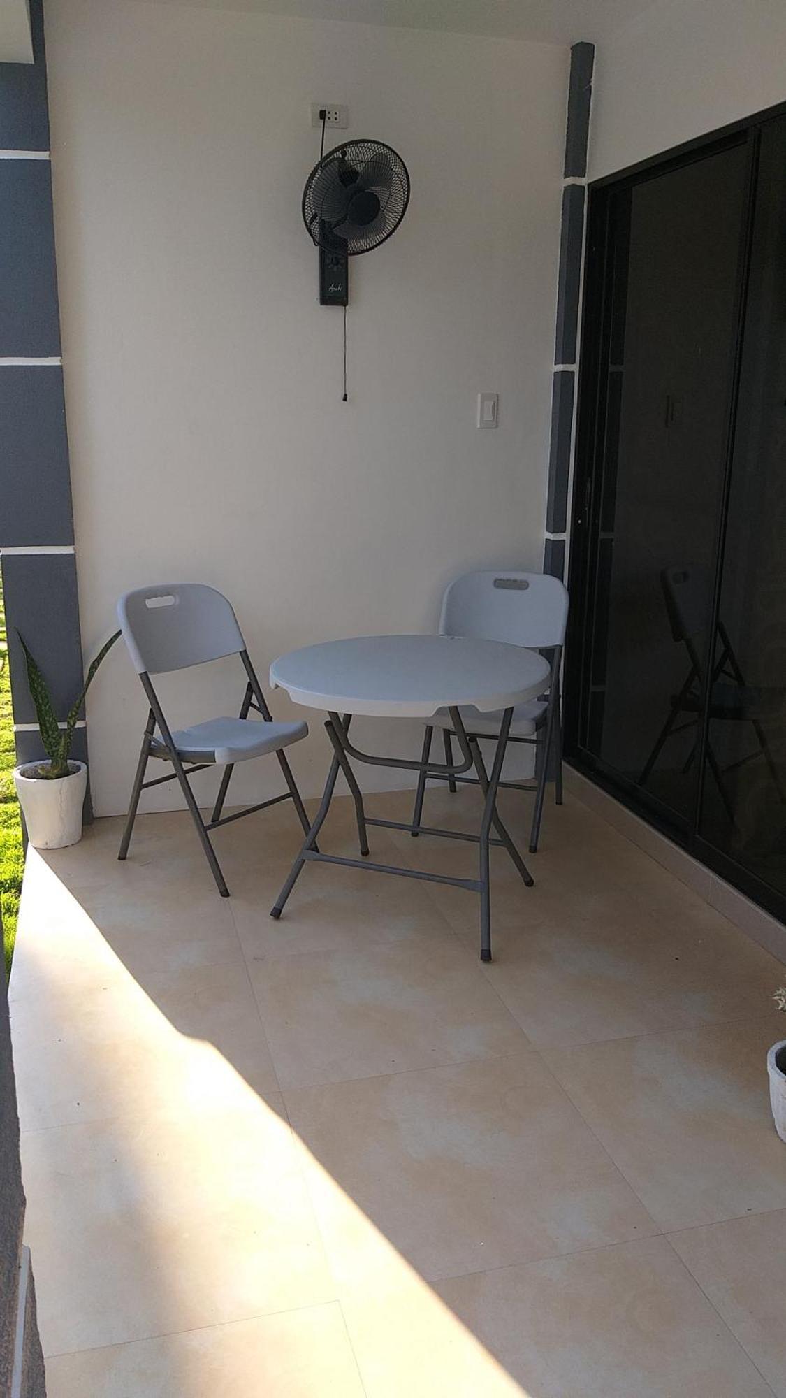 Ub Home Dauis Oda fotoğraf