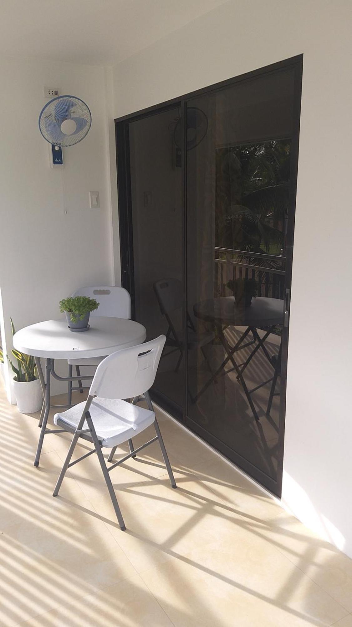 Ub Home Dauis Oda fotoğraf